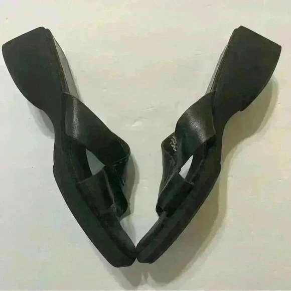 Easy Spirit Crossband Slip-on Sandal Black Size 9.5 Leather Upper - Picture 2 of 8